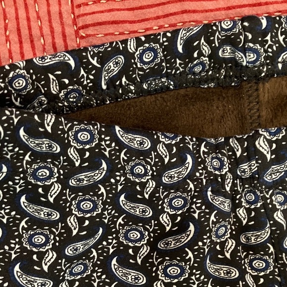Thick velour women’s size small extra small paisley patterned Leggings - Picture 2 of 15